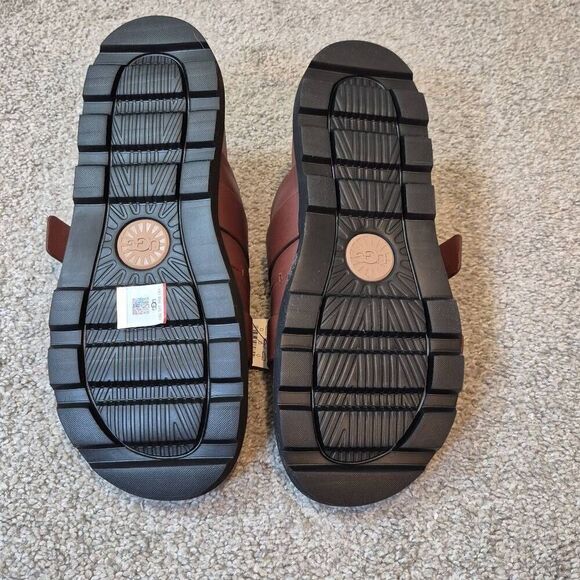 UGG Men's Capitola Buckle Brown Slide Sandal Slipper Size 11 - Picture 5 of 5